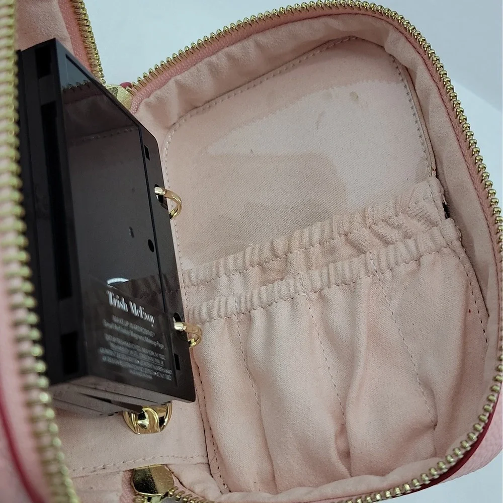 Trish McEvoy Makeup Planner Case Pink Red Heart Power Makeup ZipAround 2 Pages